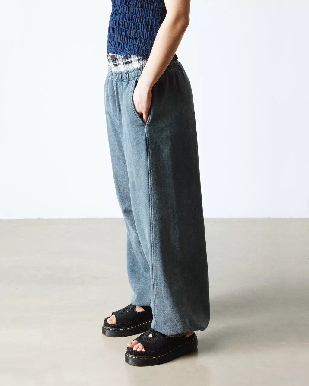 Women's Dunnet Flower Sandals